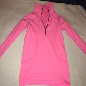 Lululemon half zip long sleeve pullover